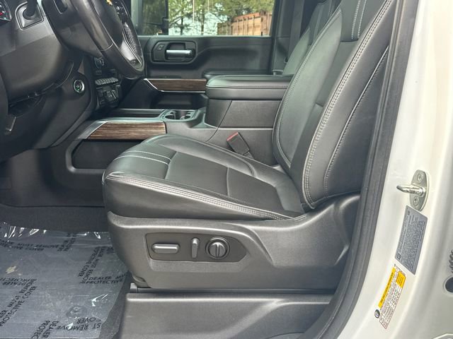 Used 2022 Chevrolet Silverado 2500 High Country w/ Technology Package image 9