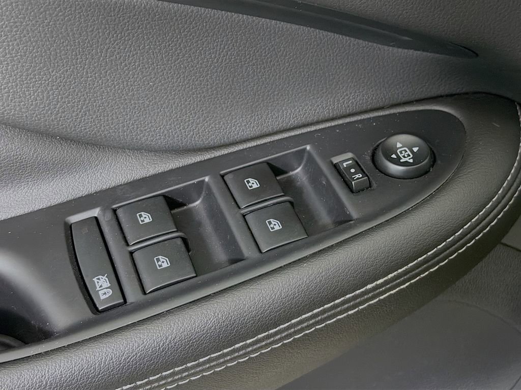 Used 2020 Buick Envision Essence image 21