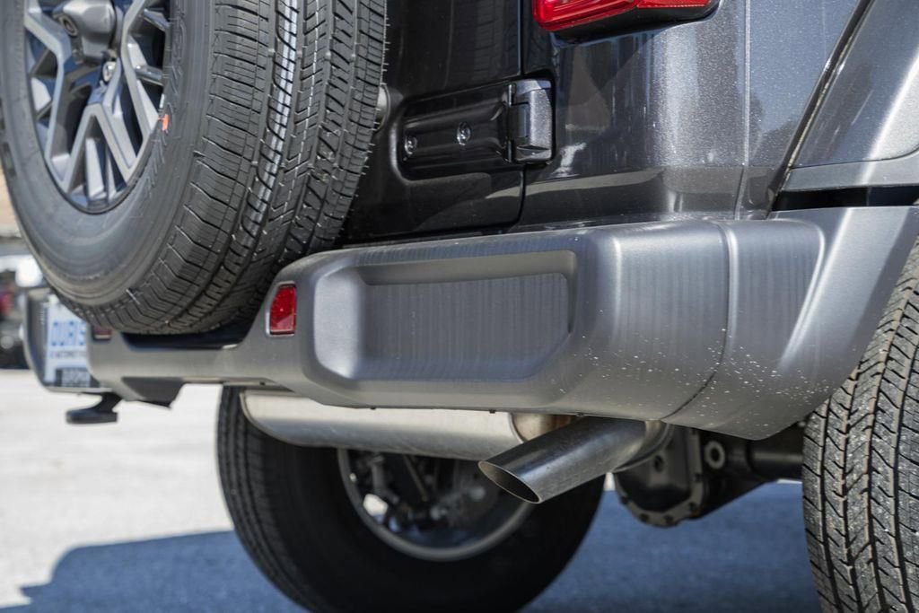 New 2025 Jeep Wrangler Sahara w/ Technology Group image 7