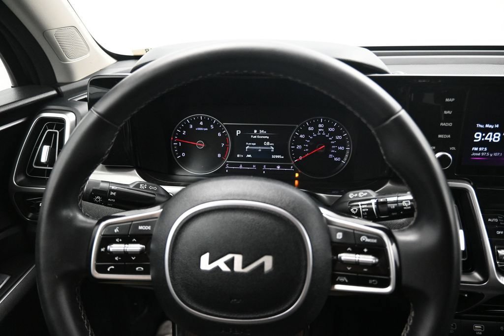 Used 2023 Kia Sorento S w/ Panoramic Sunroof Package FWD image 16