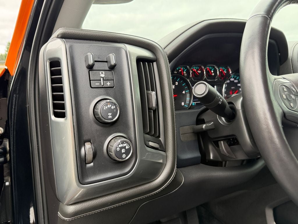 Used 2018 Chevrolet Silverado 2500 LTZ w/ Custom Sport Edition AWD/4WD image 19