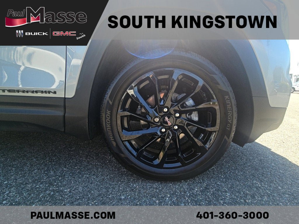 Used 2023 GMC Terrain SLT w/ Infotainment Package II AWD/4WD image 11