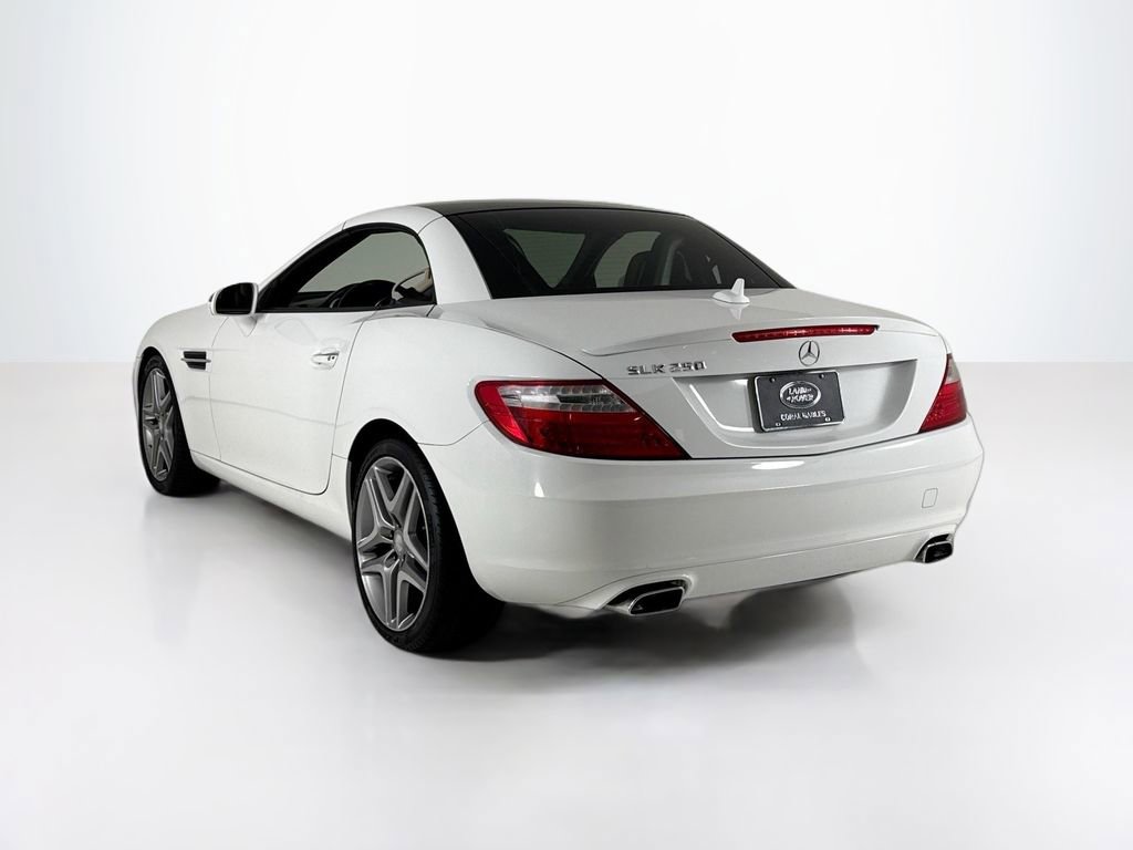 Used 2015 Mercedes-Benz SLK 250 image 3