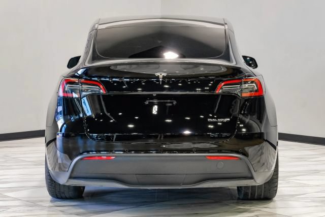 Used 2022 Tesla Model Y Performance AWD/4WD image 13