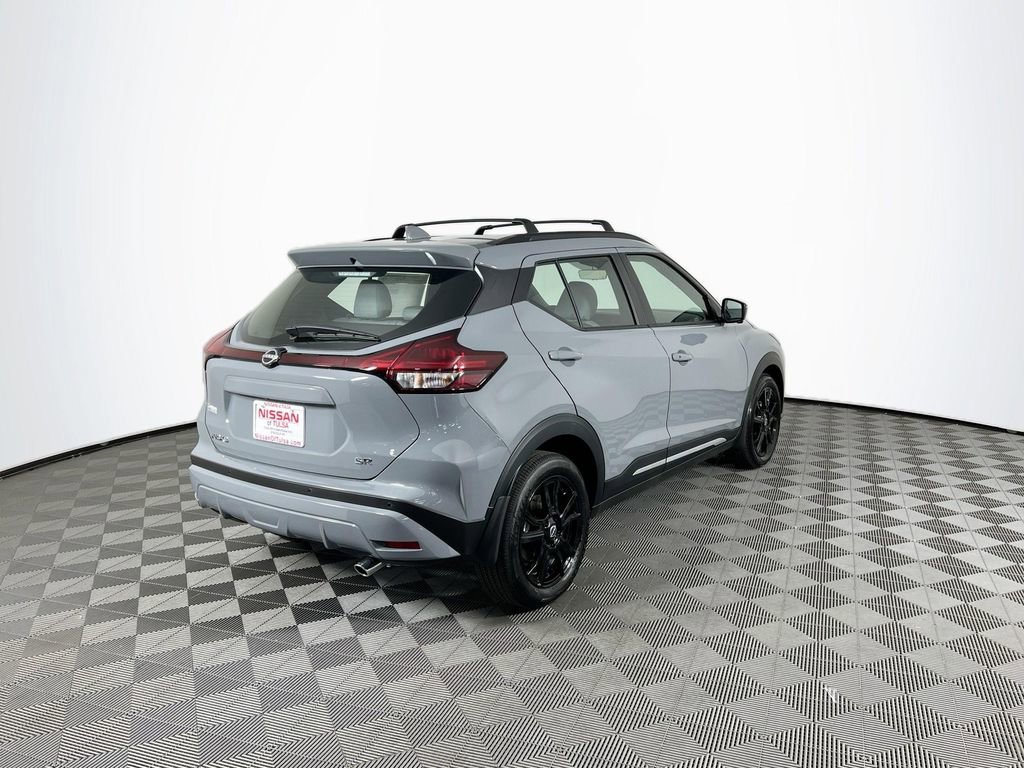 Used 2024 Nissan Kicks SR w/ SR Premium Package image 7