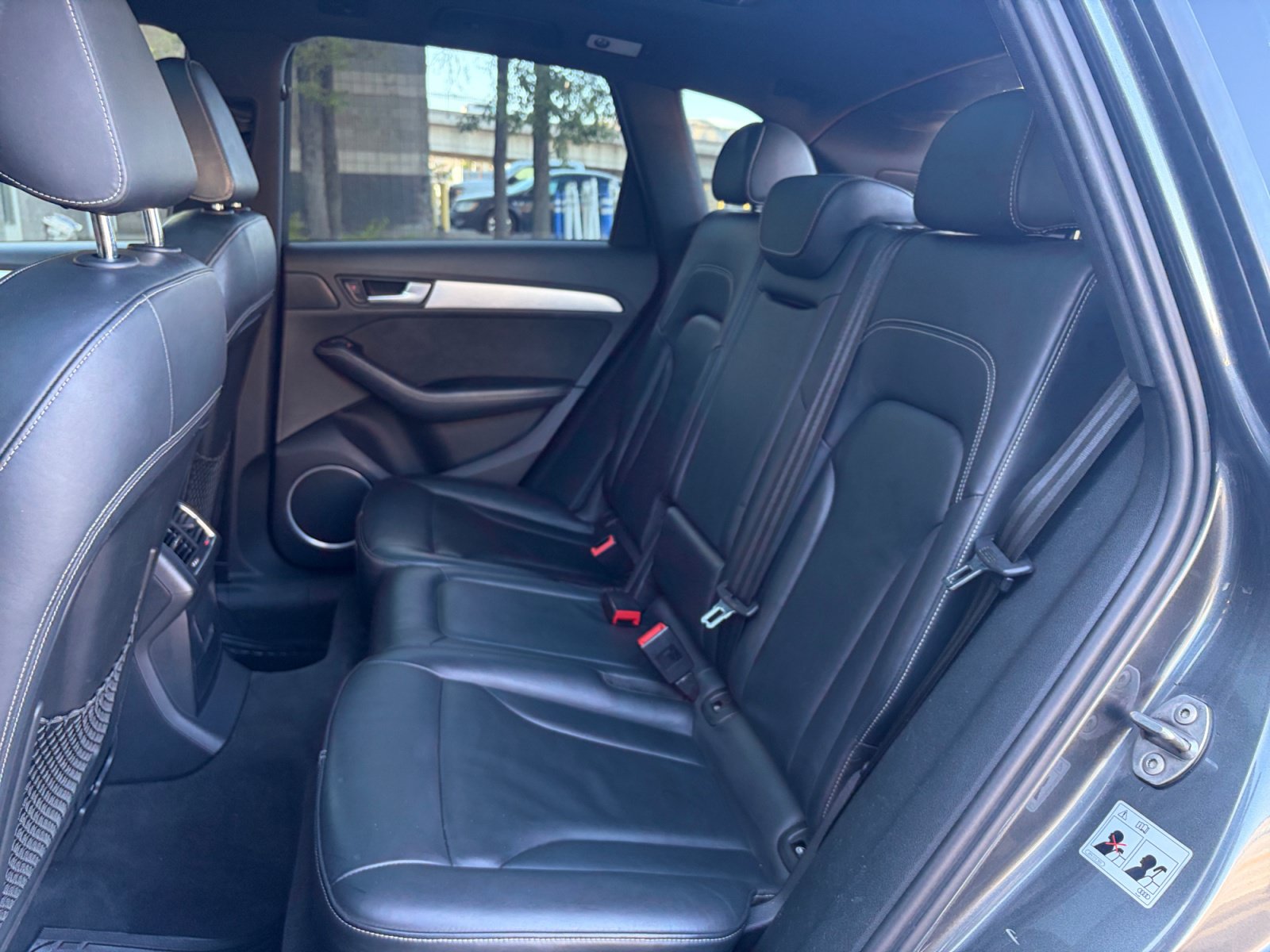 Used 2016 Audi SQ5 Premium Plus w/ Technology Package AWD/4WD image 23