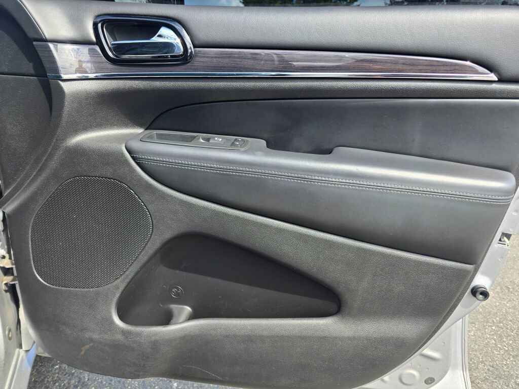 Used 2020 Jeep Grand Cherokee Overland image 22
