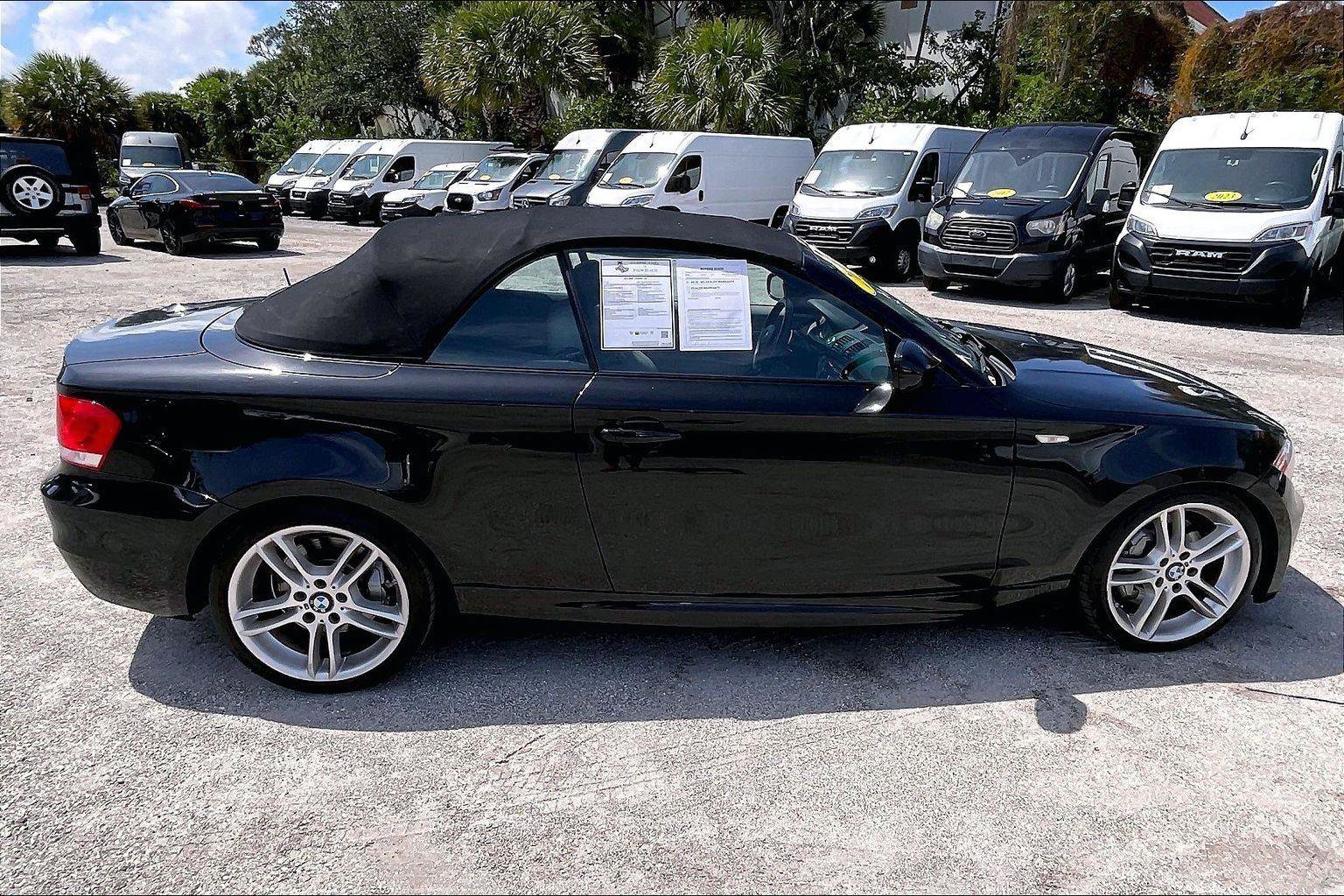 Used 2012 BMW 135i Convertible RWD image 25