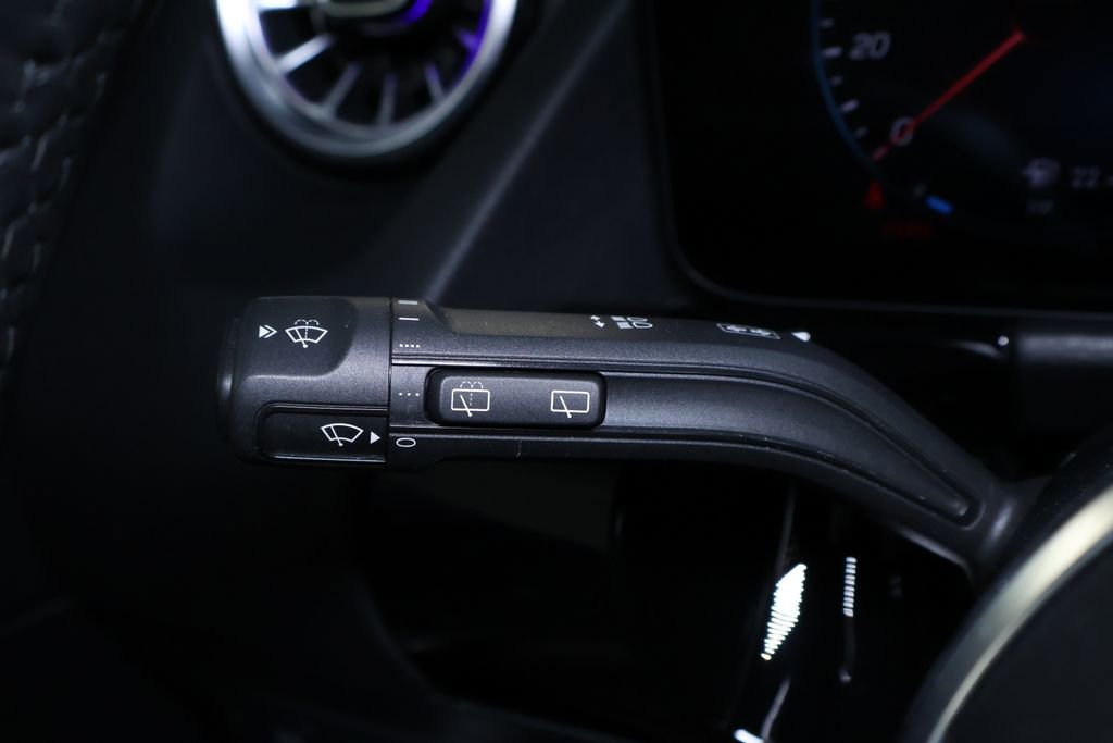 Used 2022 Mercedes-Benz GLA 250 4MATIC w/ AMG Line image 26