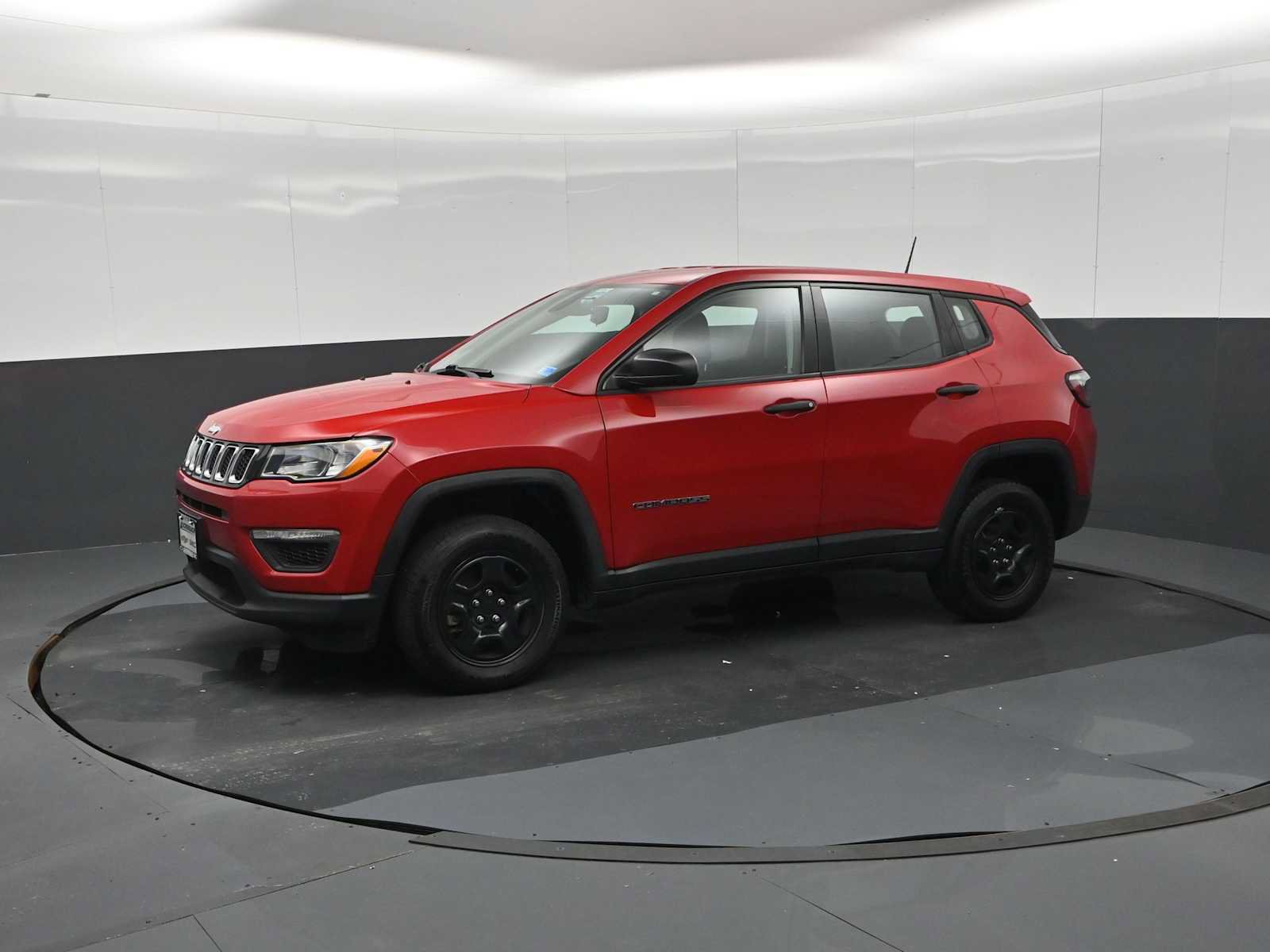 Used 2021 Jeep Compass Sport AWD/4WD image 4