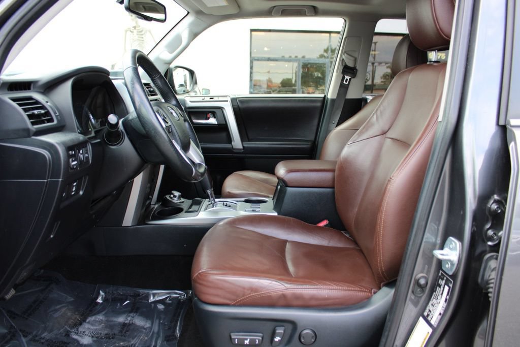 Used 2018 Toyota 4Runner Limited AWD/4WD image 10