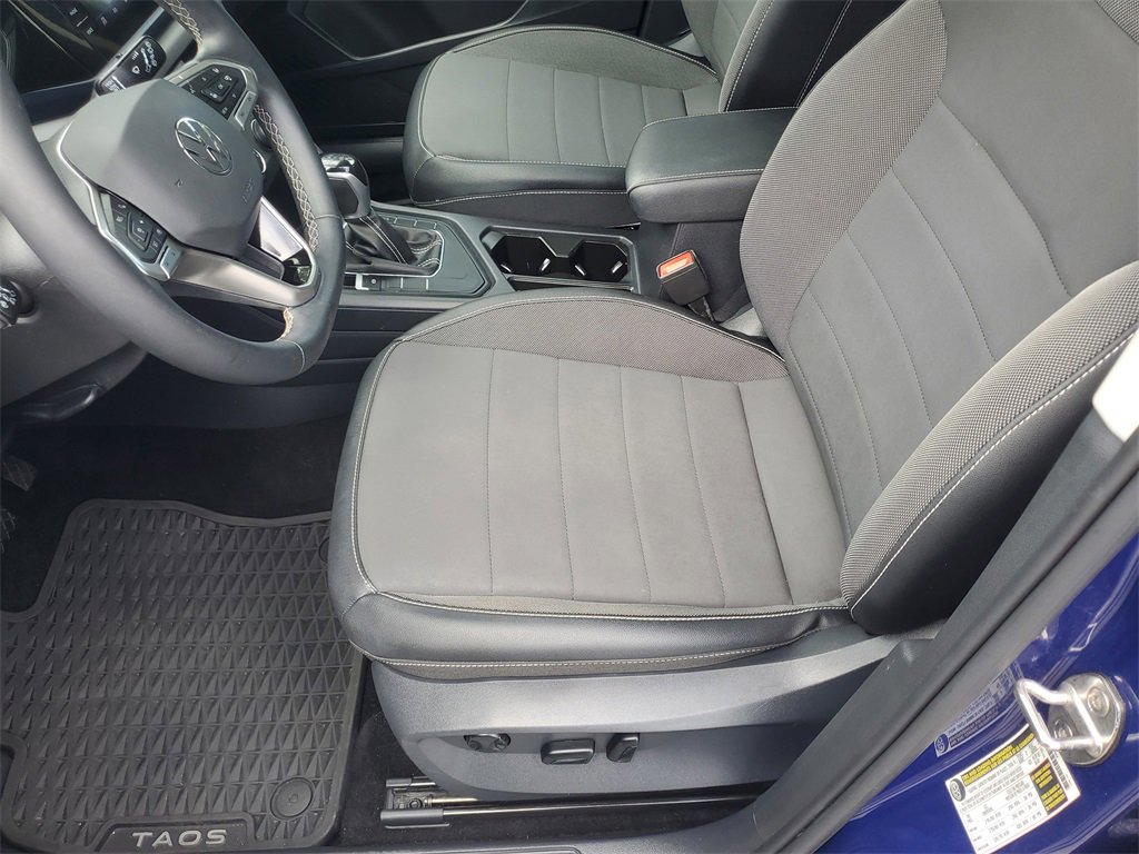Used 2022 Volkswagen Taos SE image 59