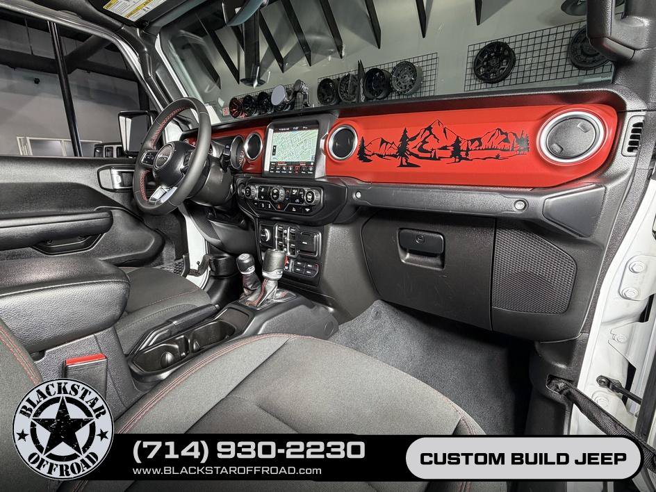 Used 2023 Jeep Gladiator Rubicon w/ Trailer Tow Package AWD/4WD image 19