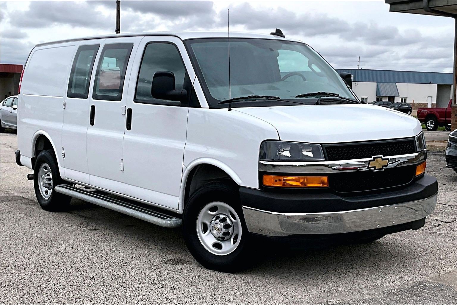 Used 2024 Chevrolet Express 2500 w/ Driver Convenience Package RWD image 34