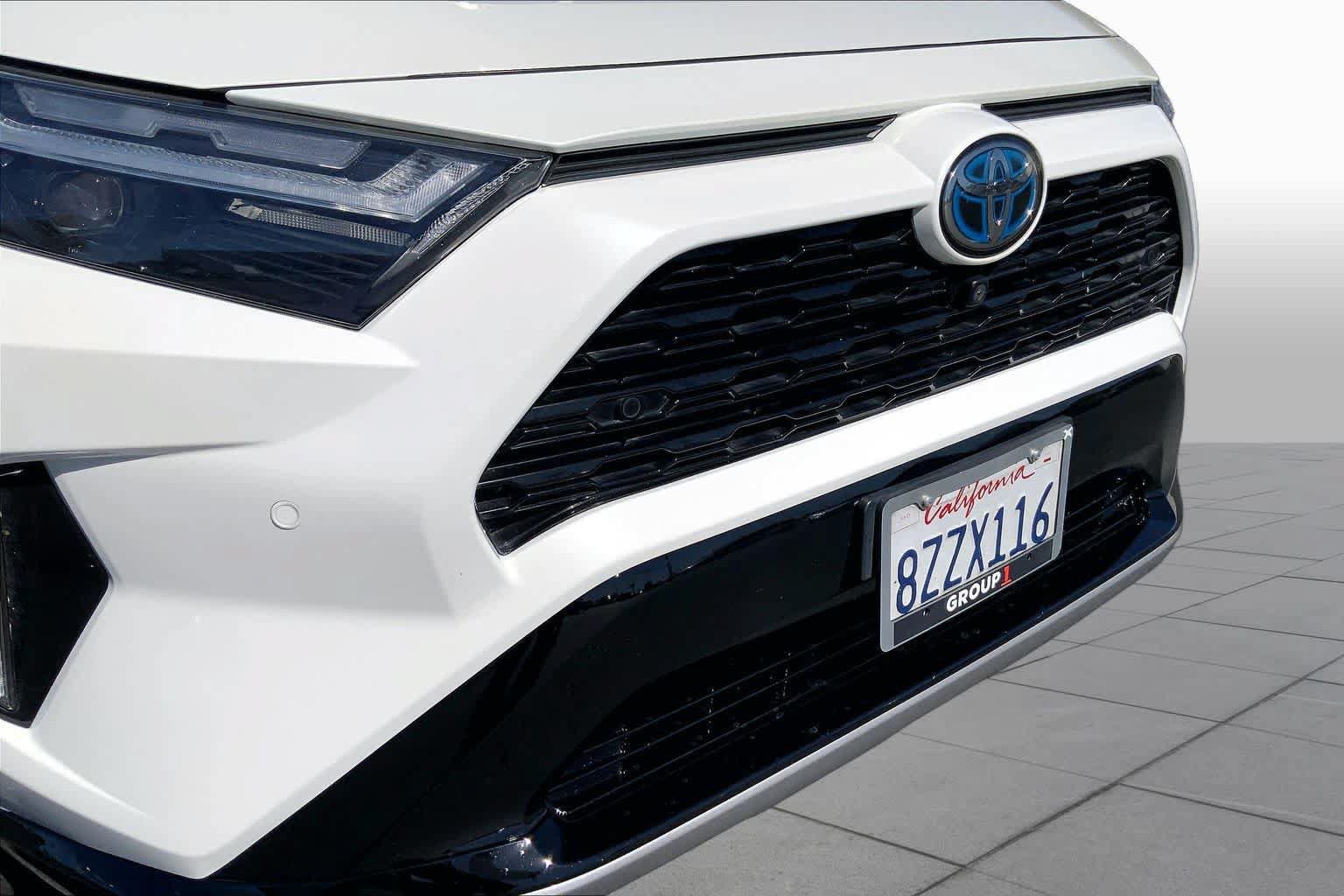Used 2022 Toyota RAV4 XSE AWD/4WD image 29