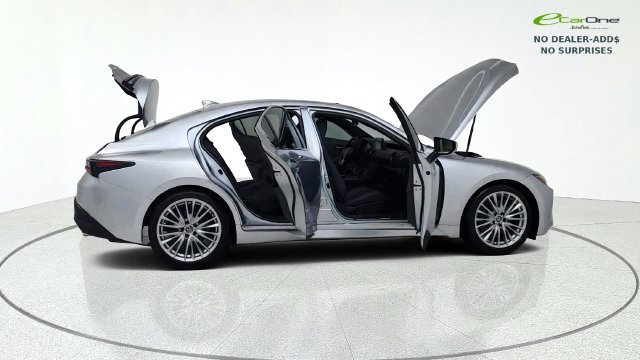Used 2023 Lexus IS 300 w/ Premium Package RWD image 20