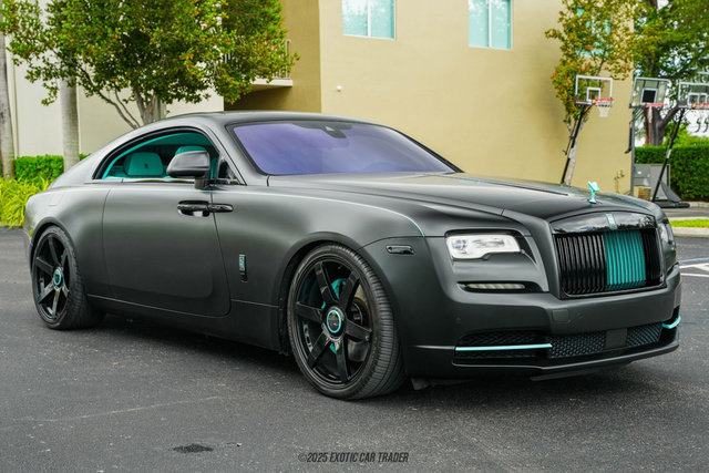 Used 2017 Rolls-Royce Wraith image 12