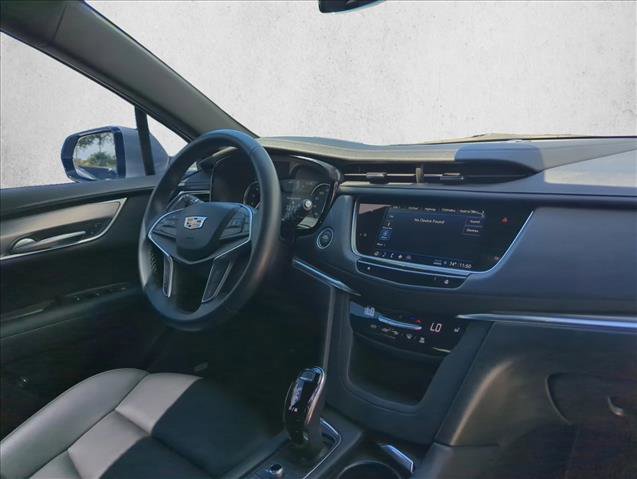 Used 2025 Cadillac XT5 Luxury image 27