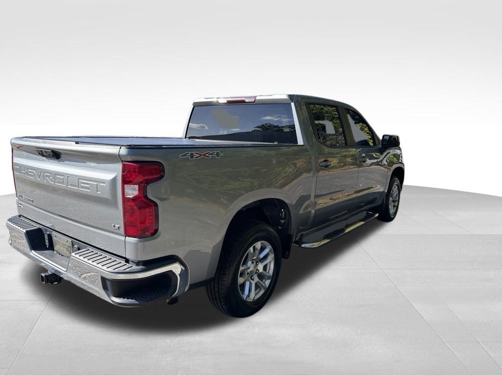 Used 2023 Chevrolet Silverado 1500 LT AWD/4WD image 4