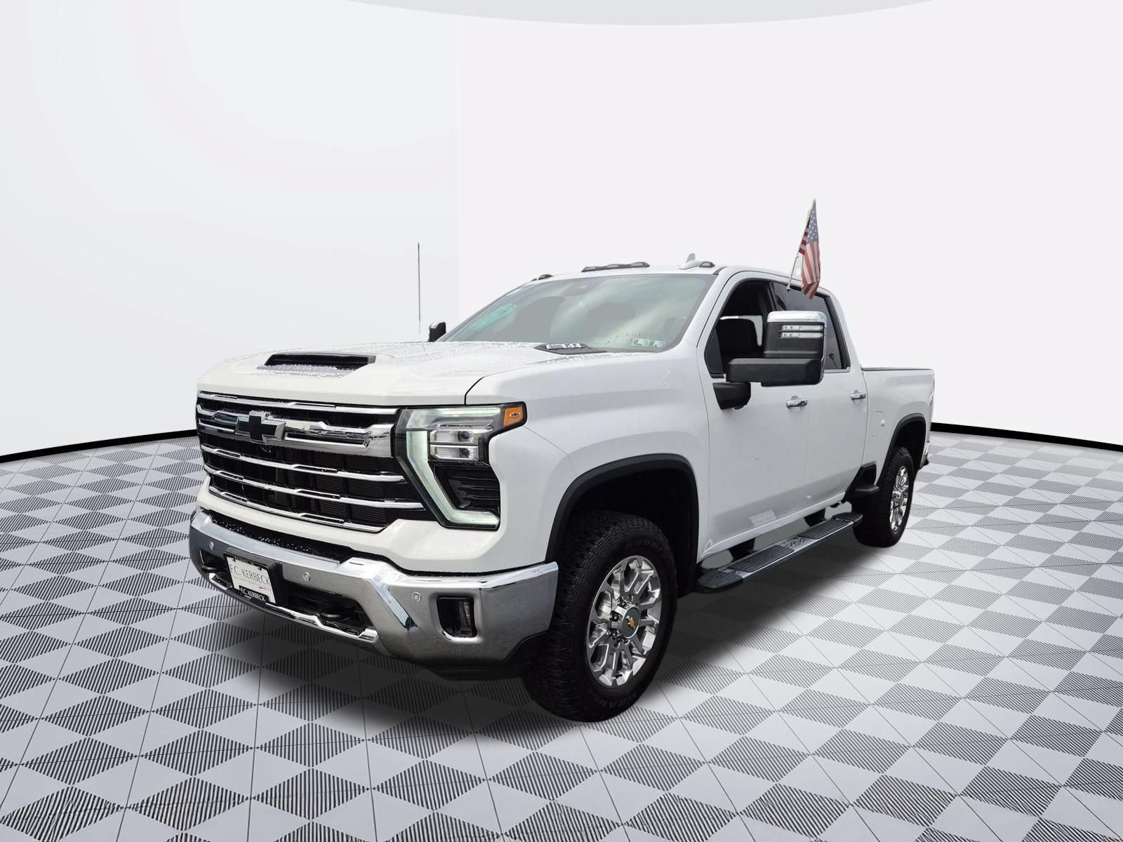 Certified 2025 Chevrolet Silverado 2500 LTZ w/ LTZ Premium Package AWD/4WD image 4