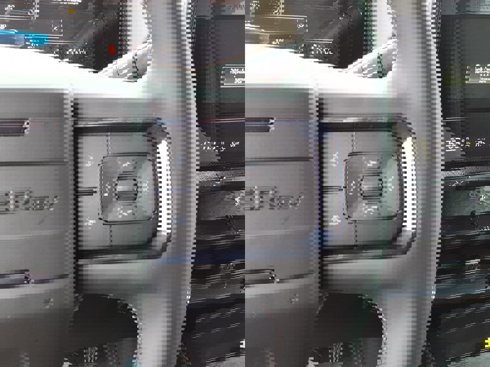 New 2026 GMC Hummer EV SUV w/ LPO, Dark Essentials Package image 18