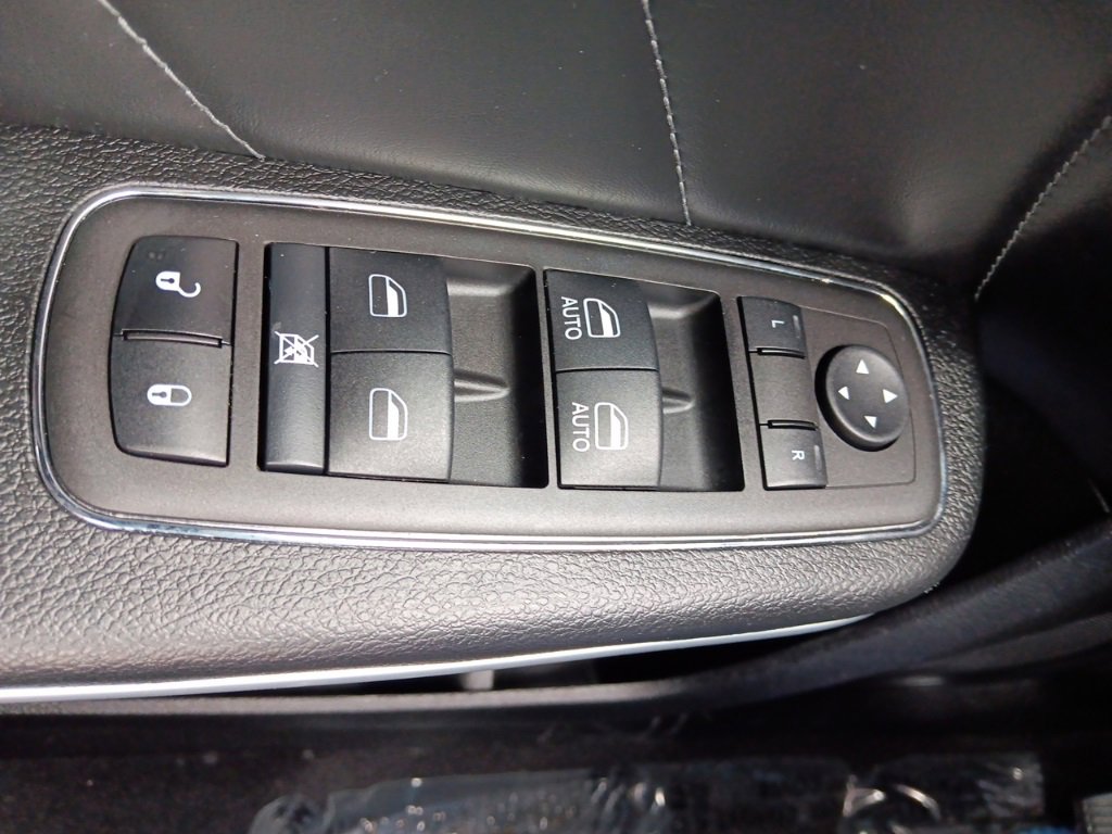 Used 2023 Dodge Charger SXT w/ Plus Group image 16