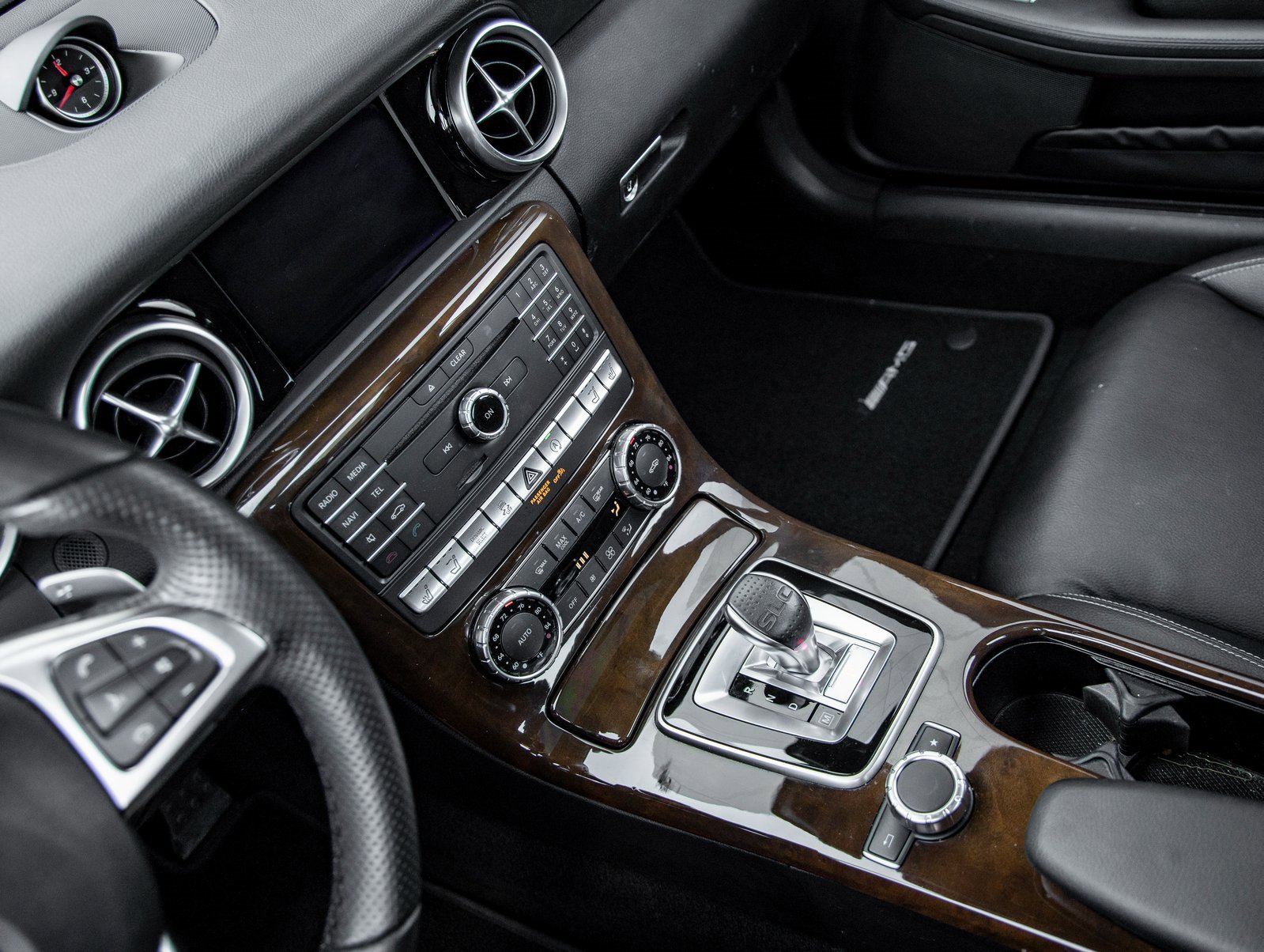 Used 2017 Mercedes-Benz SLC 300 image 29