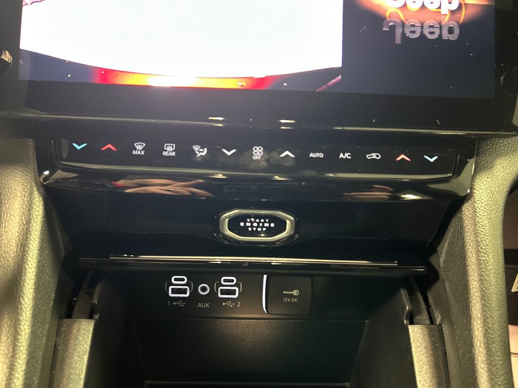 New 2026 Jeep Grand Cherokee Limited image 17