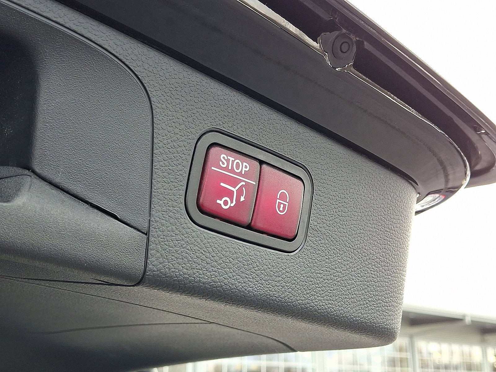 Certified 2020 Mercedes-Benz GLC 300 4MATIC image 29