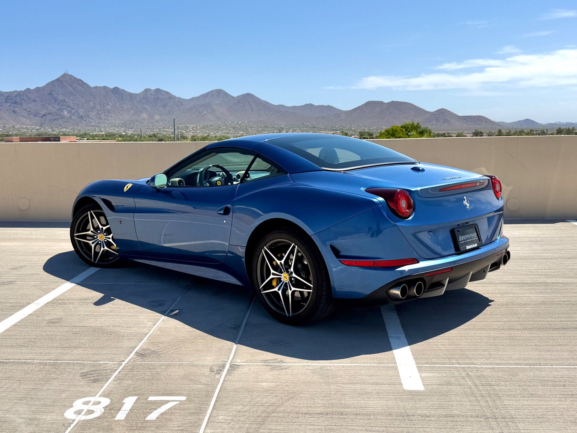Used 2015 Ferrari California T RWD image 10