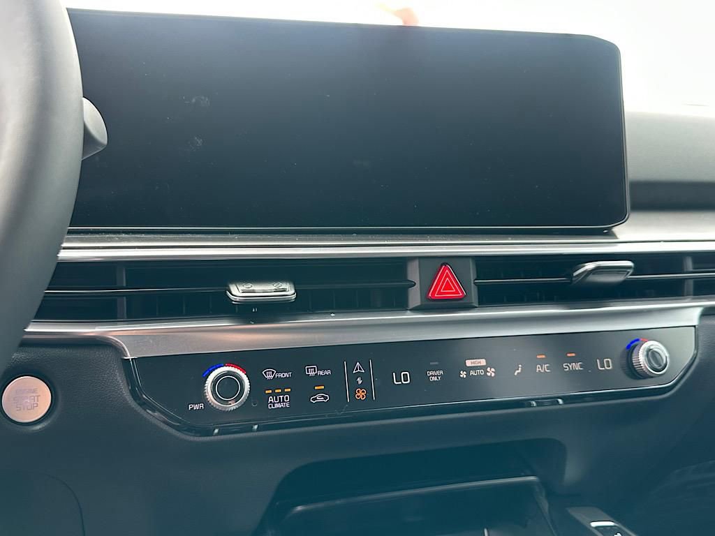 New 2025 Kia Sorento EX image 23
