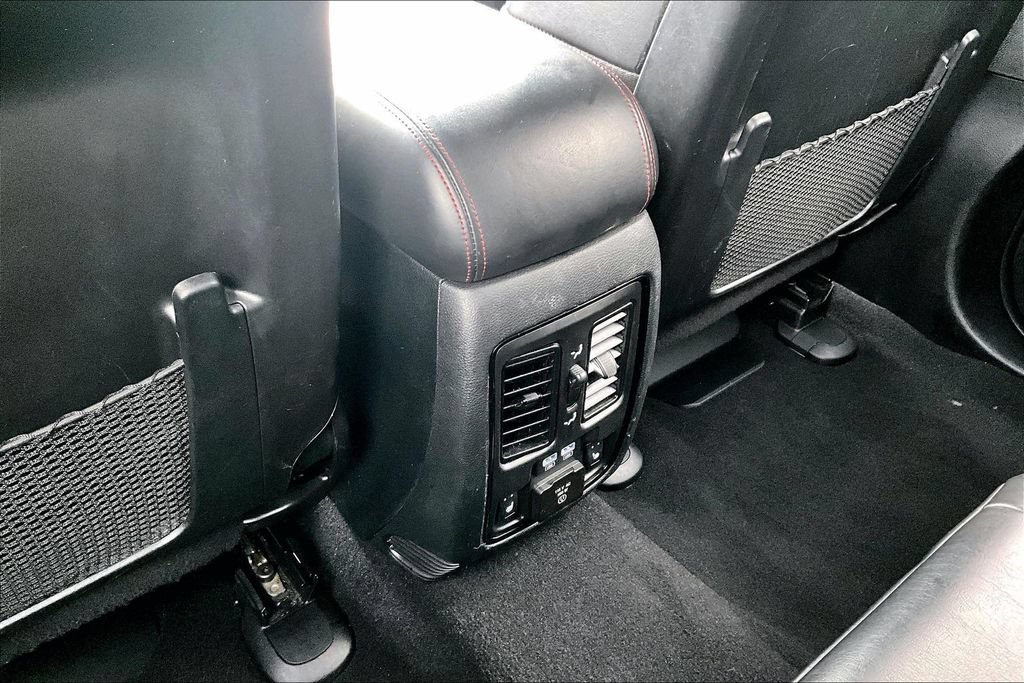 Used 2024 Dodge Durango GT AWD/4WD image 10