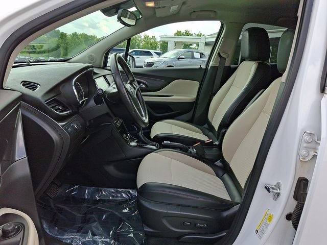 Used 2020 Buick Encore Preferred w/ Safety Package FWD image 13