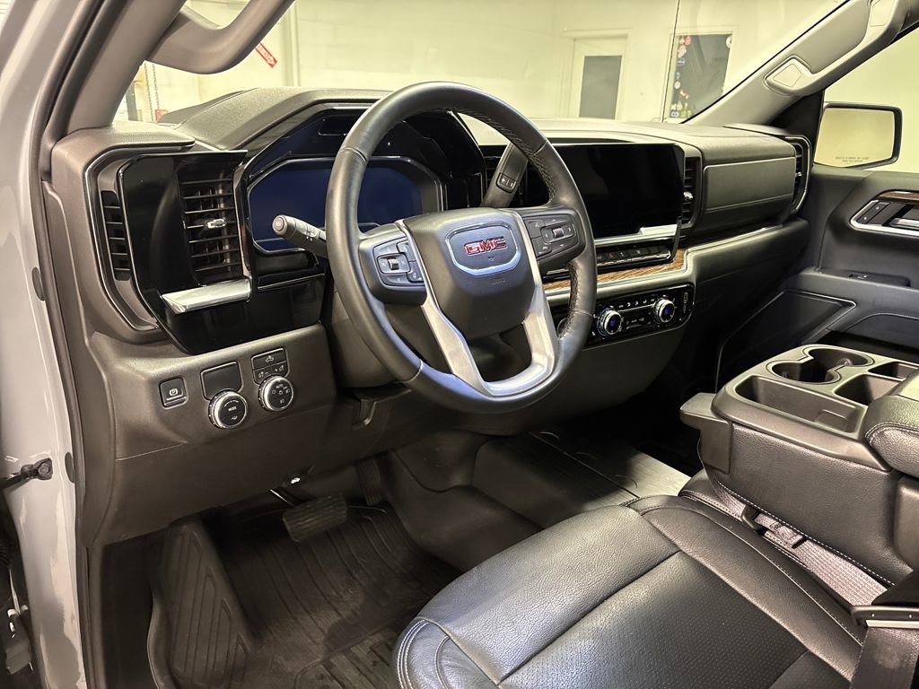 Used 2024 GMC Sierra 1500 Elevation image 27