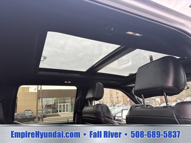 Used 2025 Ford F150 Raptor AWD/4WD image 32