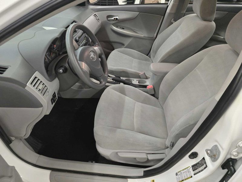 Used 2010 Toyota Corolla LE FWD image 6