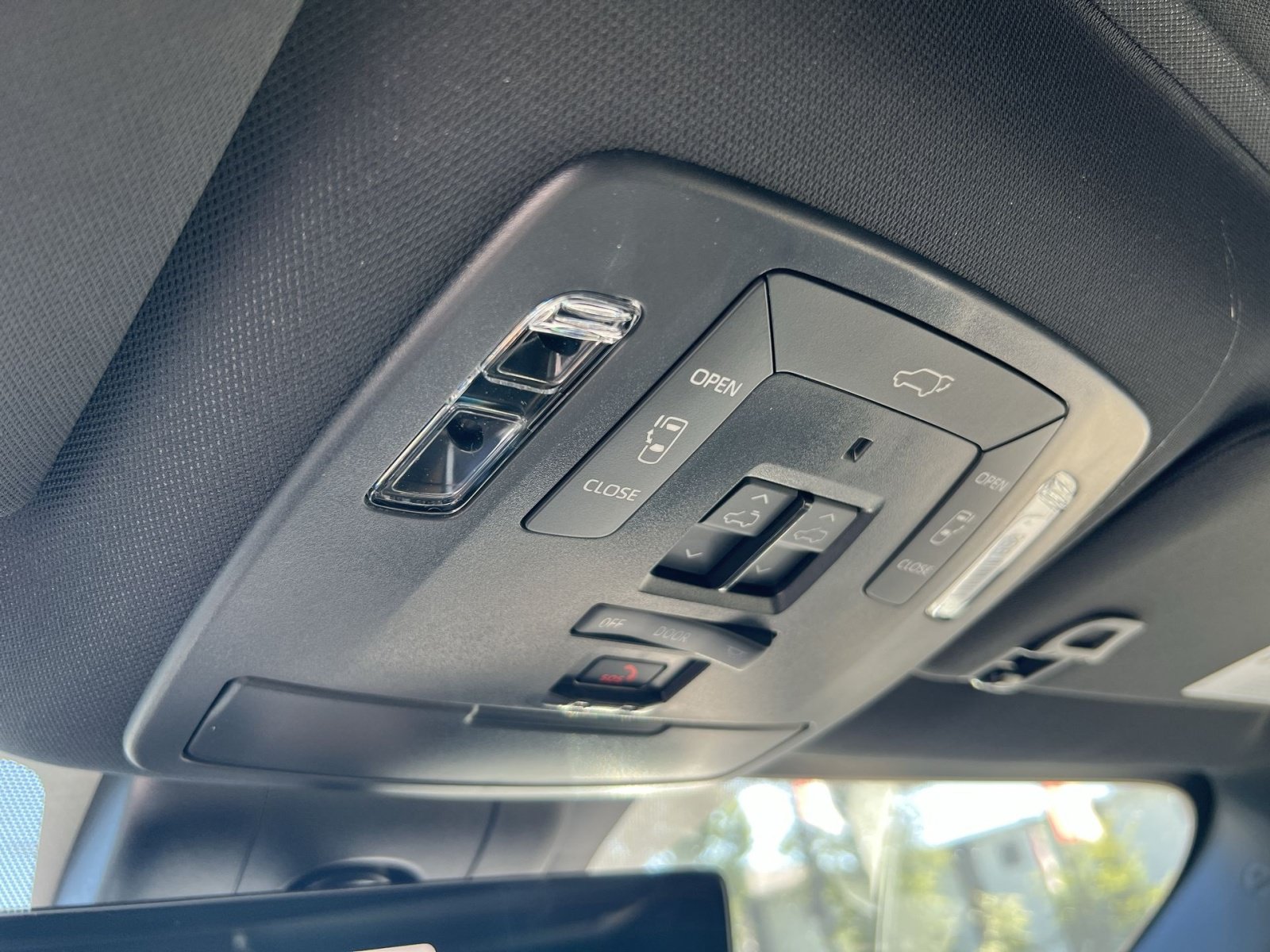 New 2026 Toyota Sienna Platinum AWD/4WD image 29