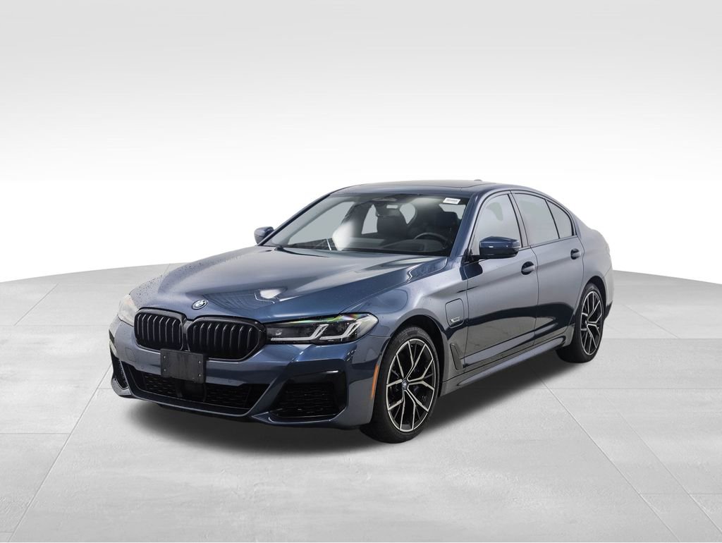 Used 2023 BMW 530e xDrive w/ Premium Package