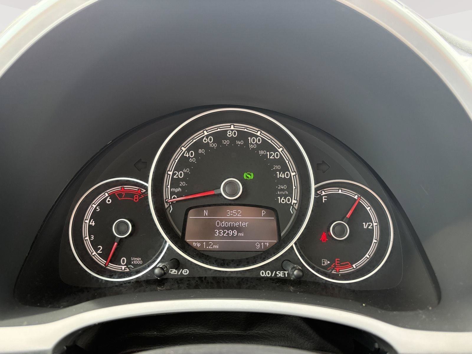 Used 2019 Volkswagen Beetle 2.0T SE w/ SE Premium Package FWD image 14