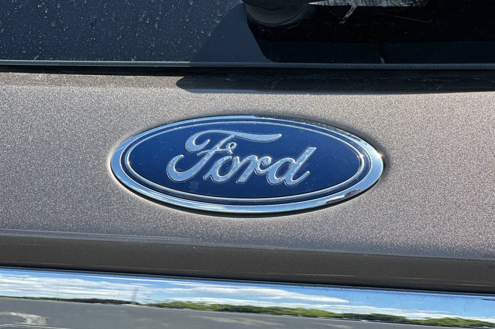 Used 2021 Ford Explorer XLT w/ Equipment Group 202A RWD image 49