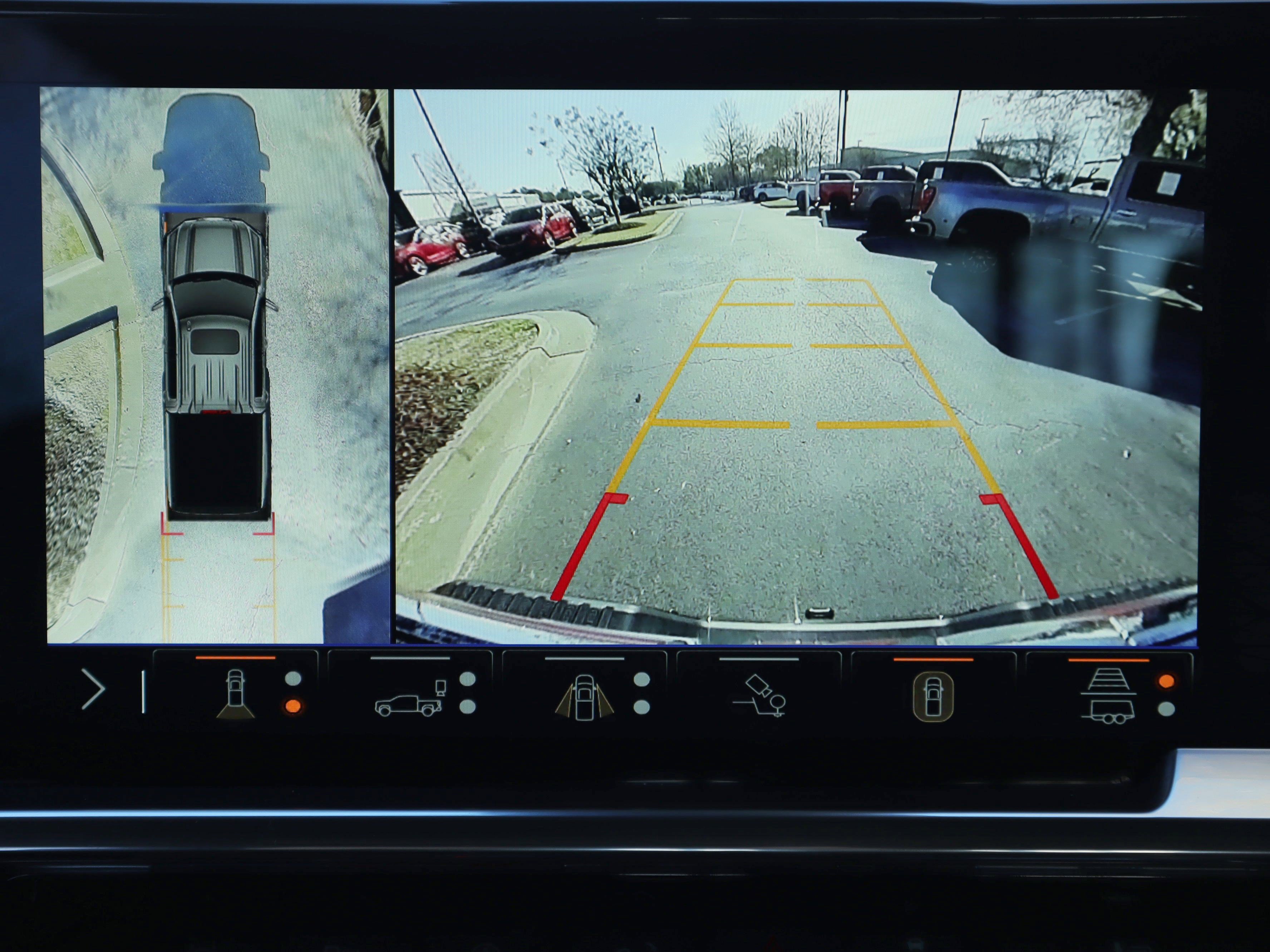 Used 2025 GMC Sierra 1500 Elevation w/ Elevation Premium Package image 17