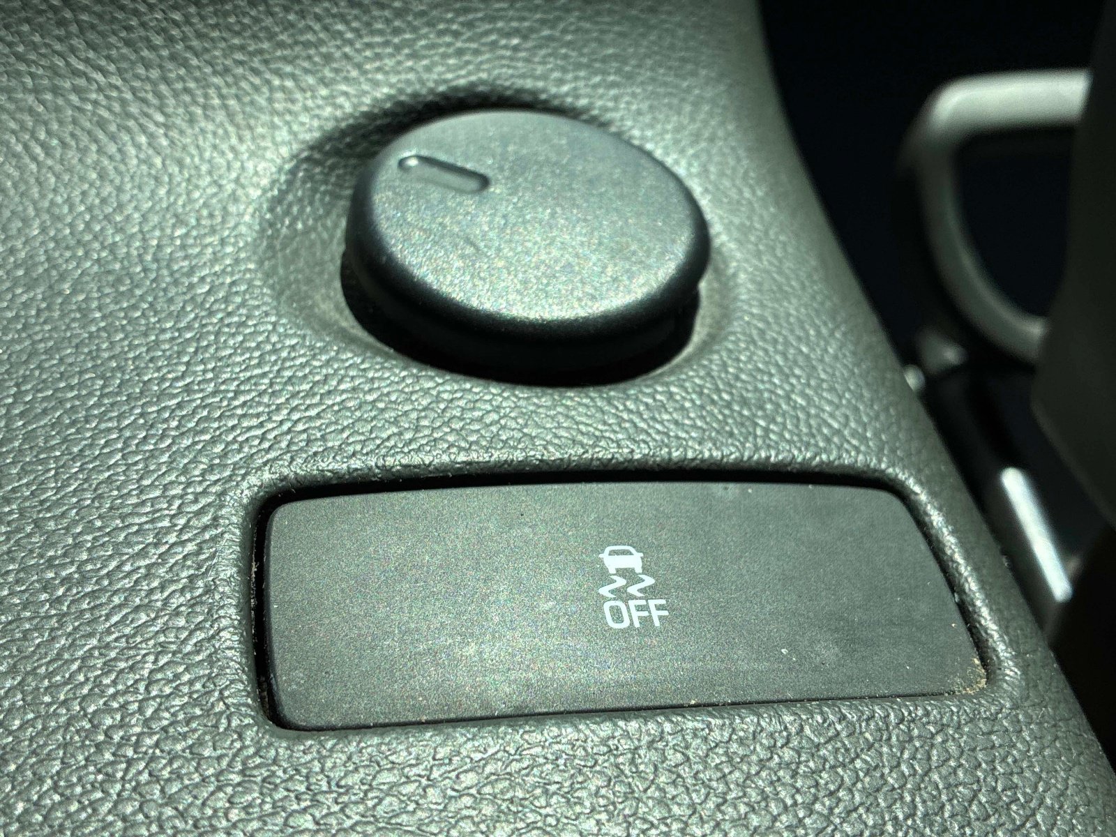 Used 2015 Chevrolet Sonic LTZ FWD image 25