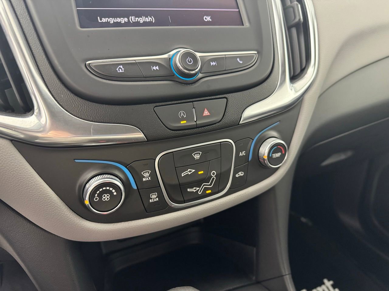 Used 2022 Chevrolet Equinox LS w/ LS Convenience Package image 19