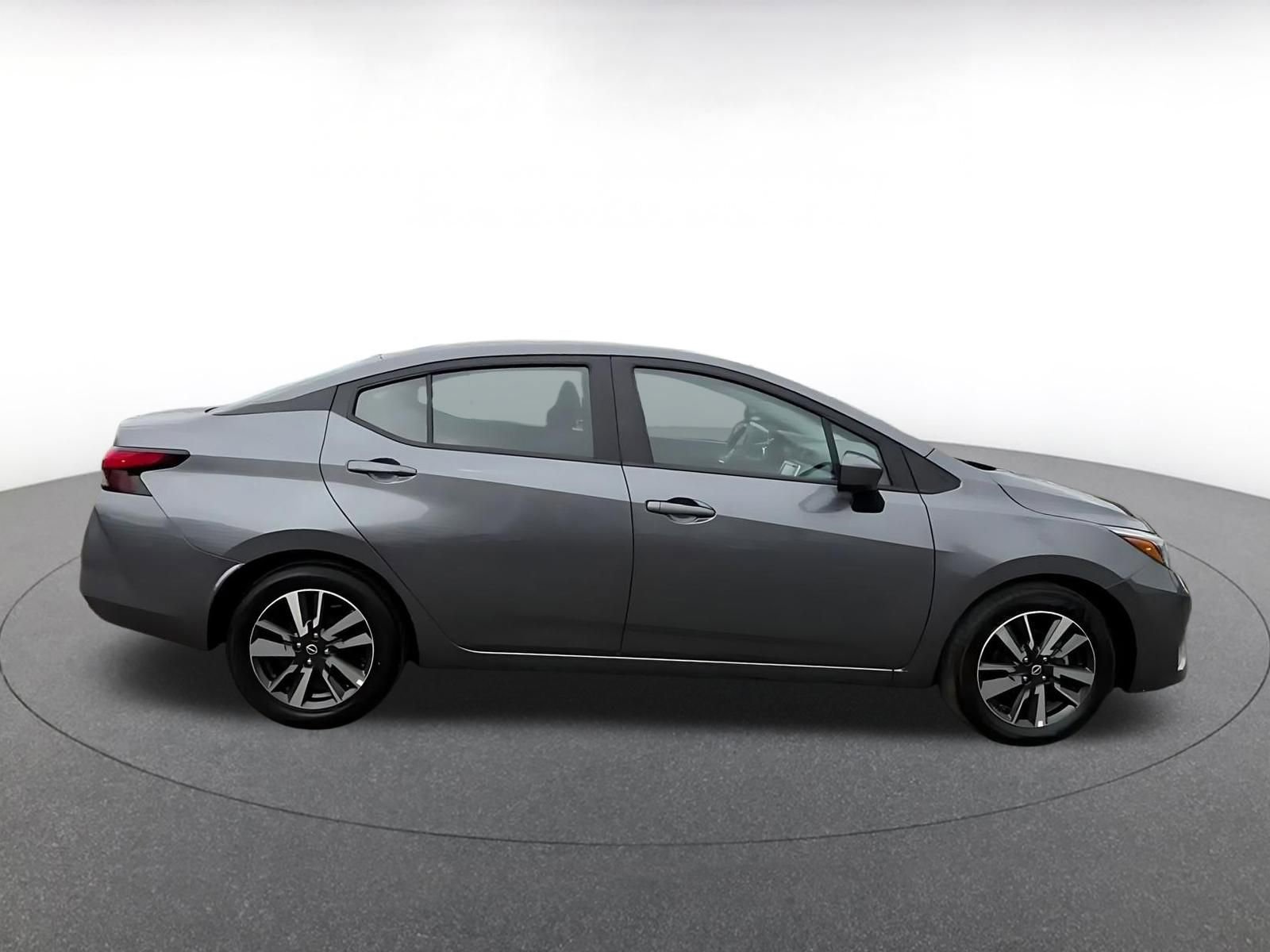 Used 2025 Nissan Versa SV image 16