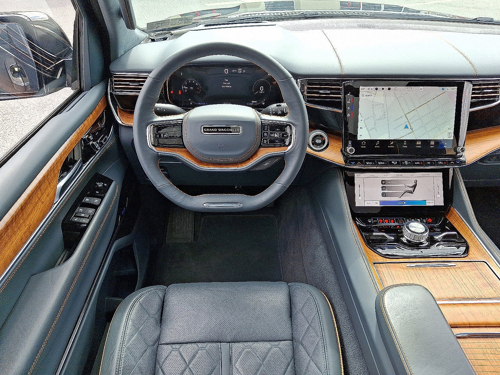 Used 2024 Jeep Grand Wagoneer Series III image 14