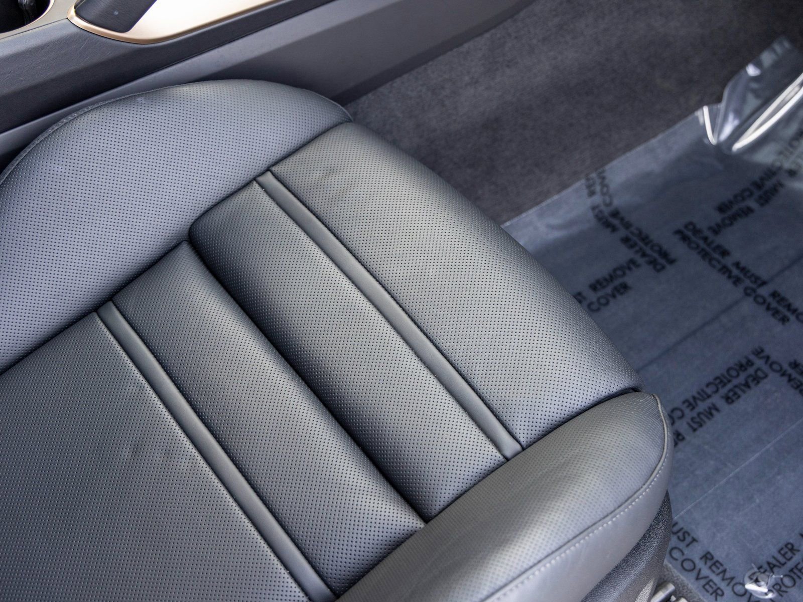 Certified 2025 Porsche Cayenne GTS image 57