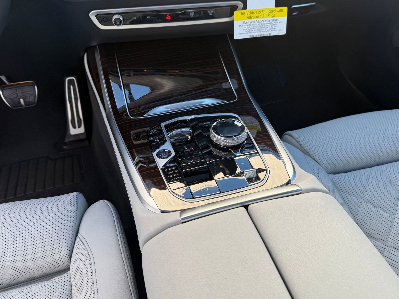 New 2026 BMW X7 xDrive40i w/ Executive Package image 26