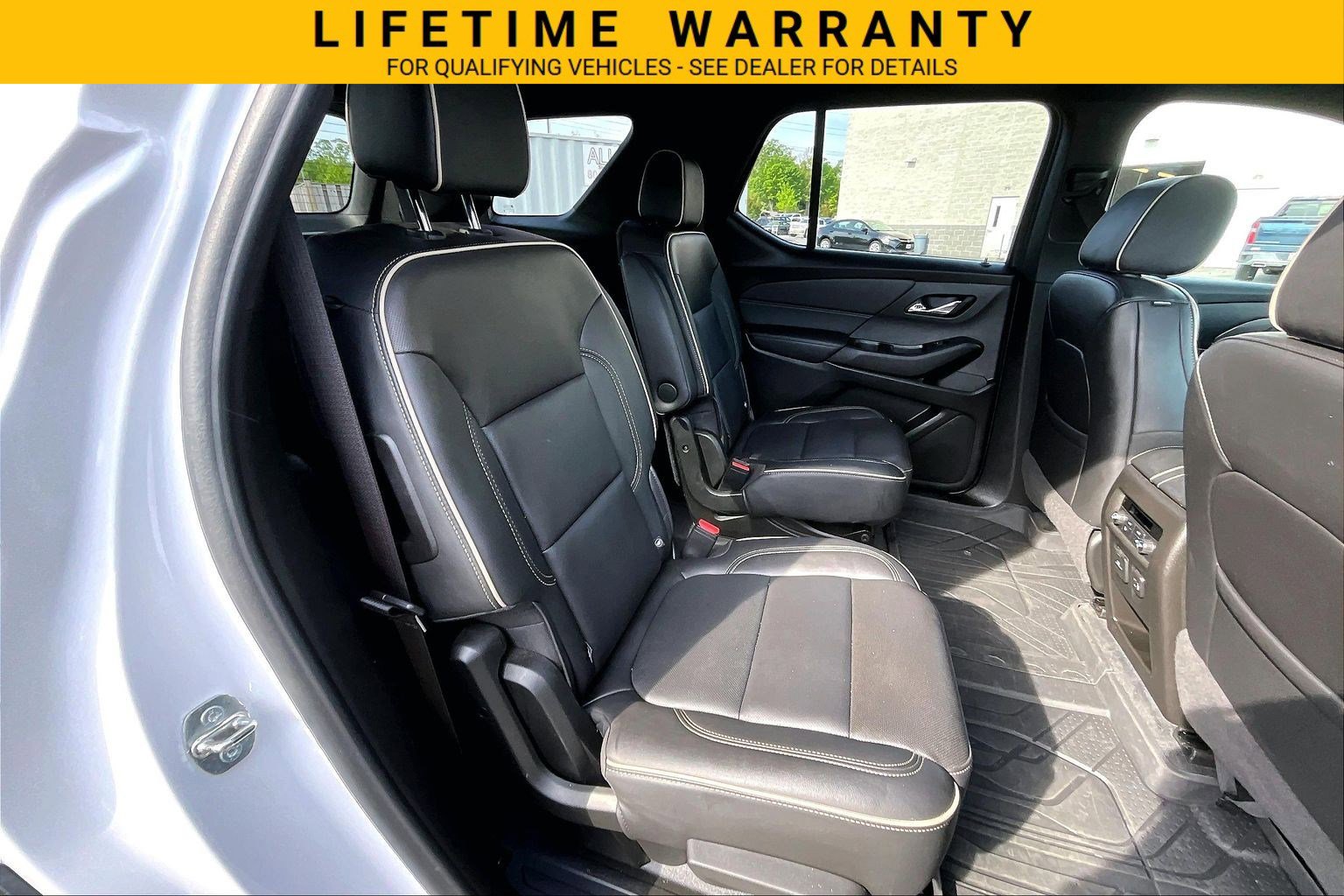 Used 2023 Chevrolet Traverse Premier w/ Redline Edition AWD/4WD image 23