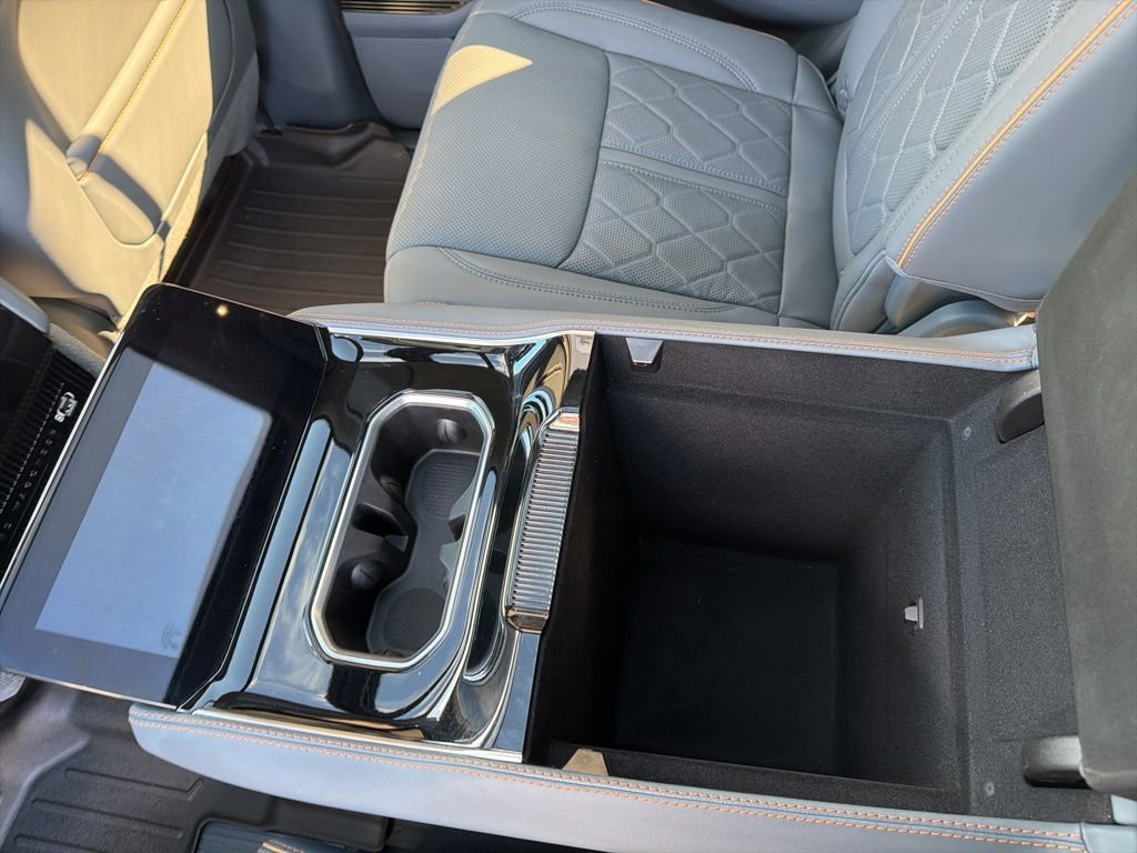 Used 2023 Jeep Grand Wagoneer Series III image 17