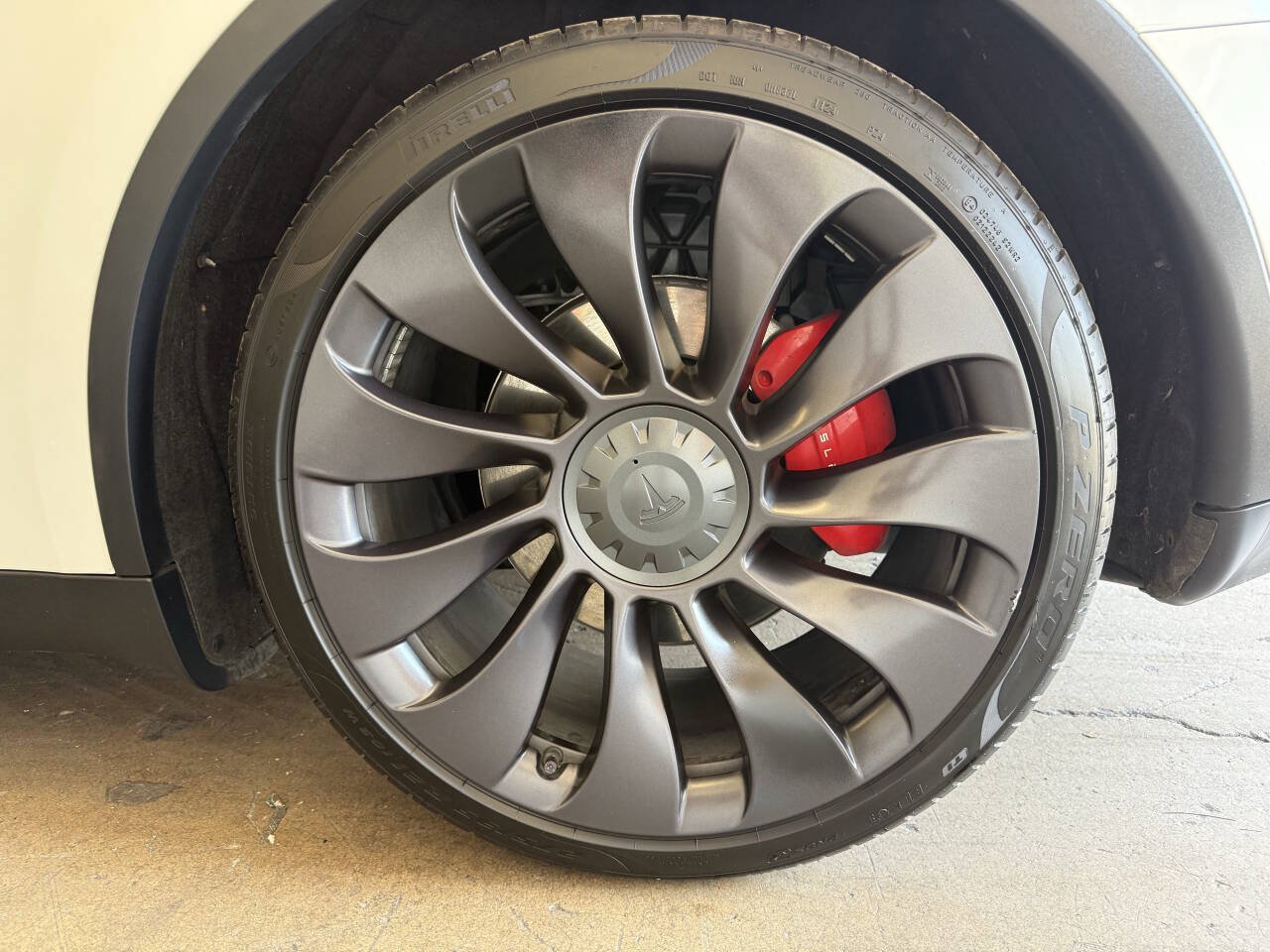 Used 2020 Tesla Model Y Performance AWD/4WD image 34